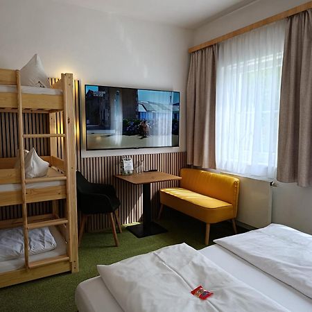 Familienhotel nahe der Therme Erding Exterior foto